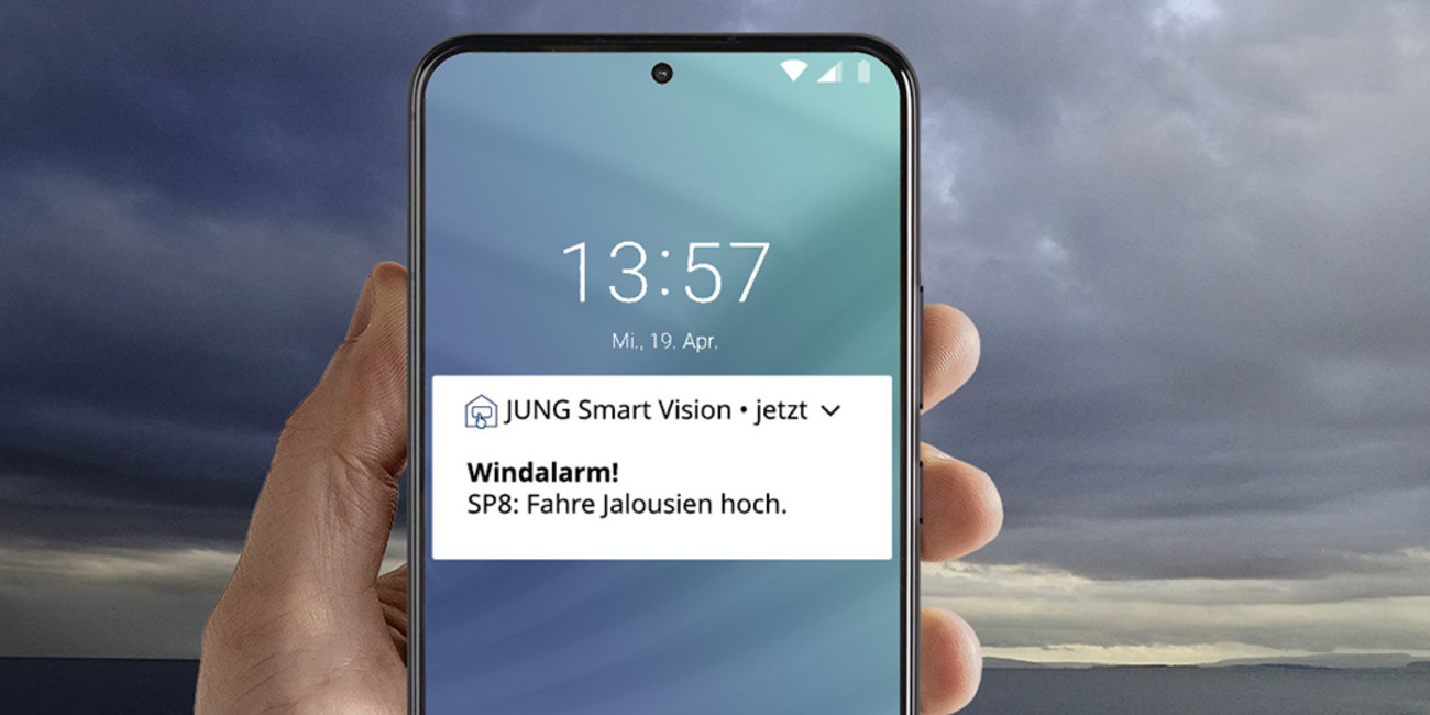JUNG Smart Panel 8 bei Elektrotechnik Dreyße in Herbsleben