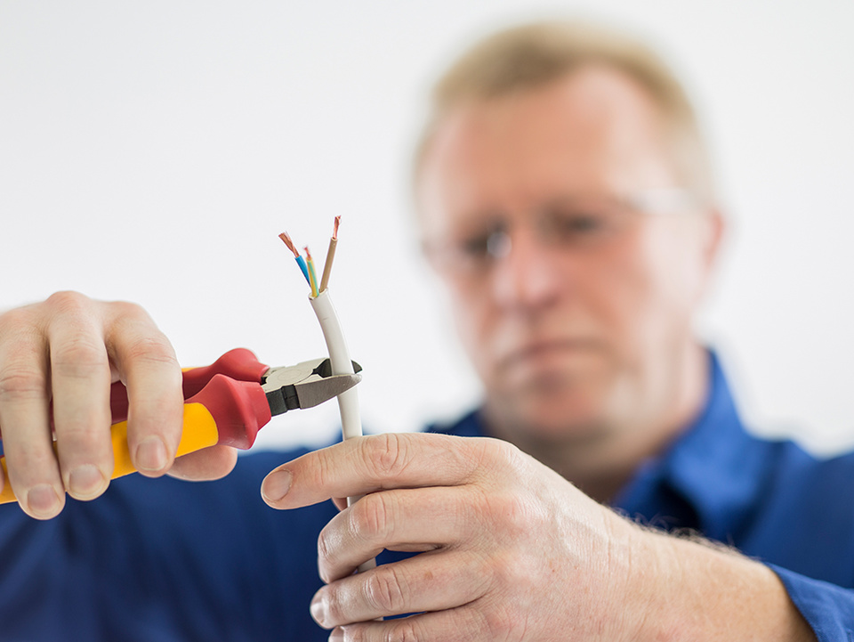 C F021729 bei Elektrotechnik Dreyße in Herbsleben